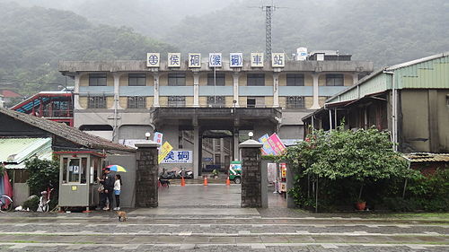 Houtong Station